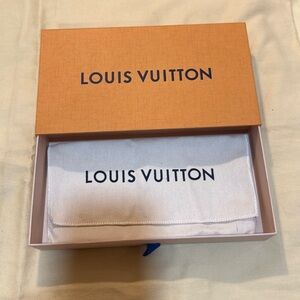 Louis Vuitton Waller Gift Box & Dust Bag